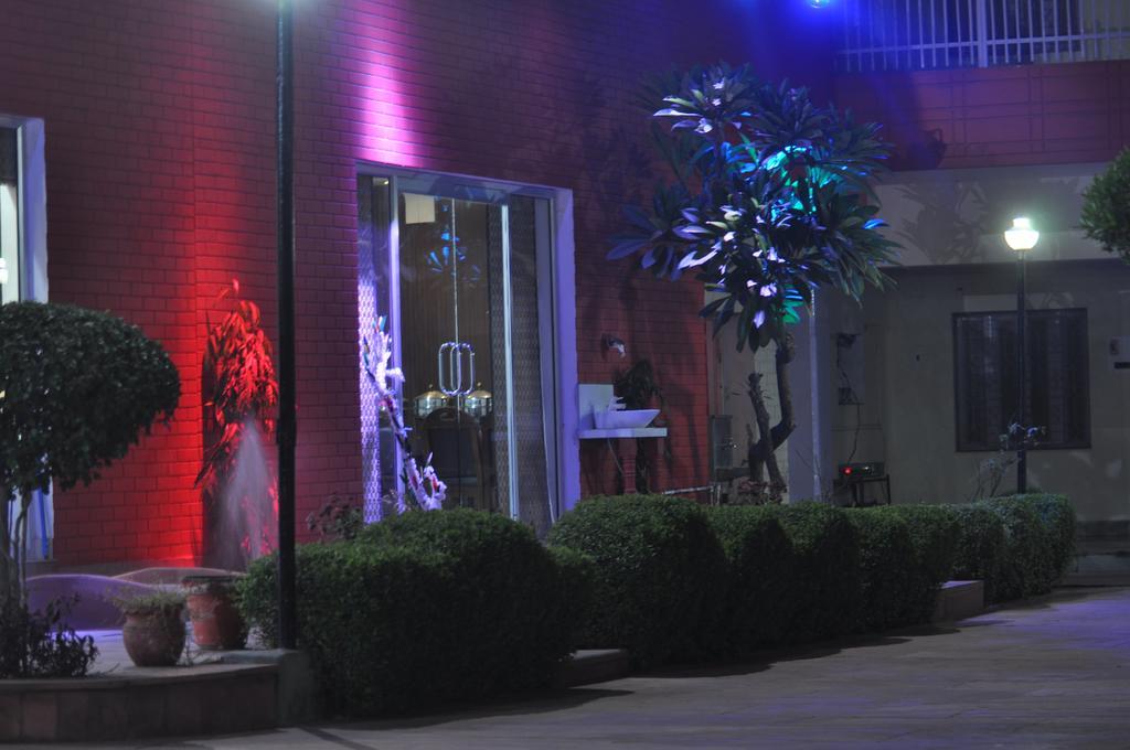 Hotel Goverdhan Tourist Complex Fatehpur Sīkri Exterior foto