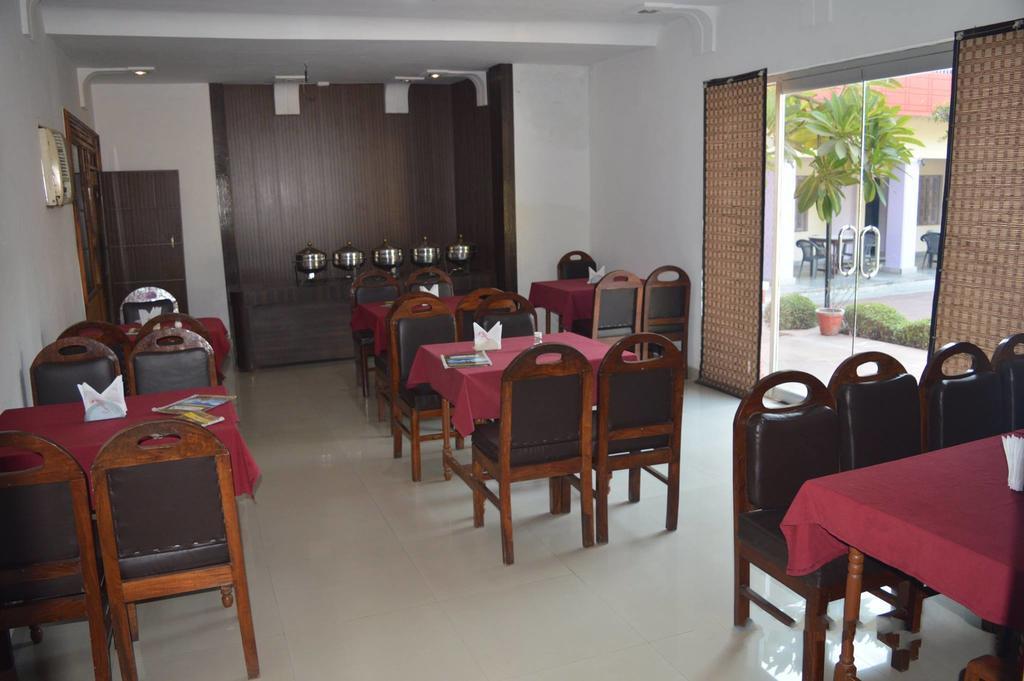 Hotel Goverdhan Tourist Complex Fatehpur Sīkri Exterior foto